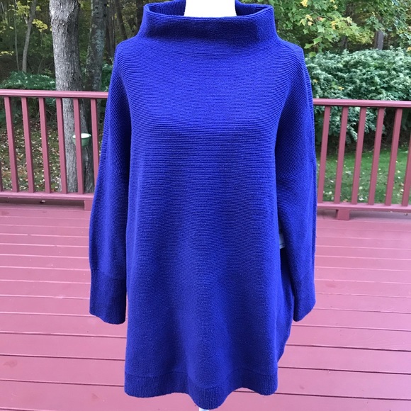 Free People Sweaters - NWT! Free people medium blue ottoman sweater
